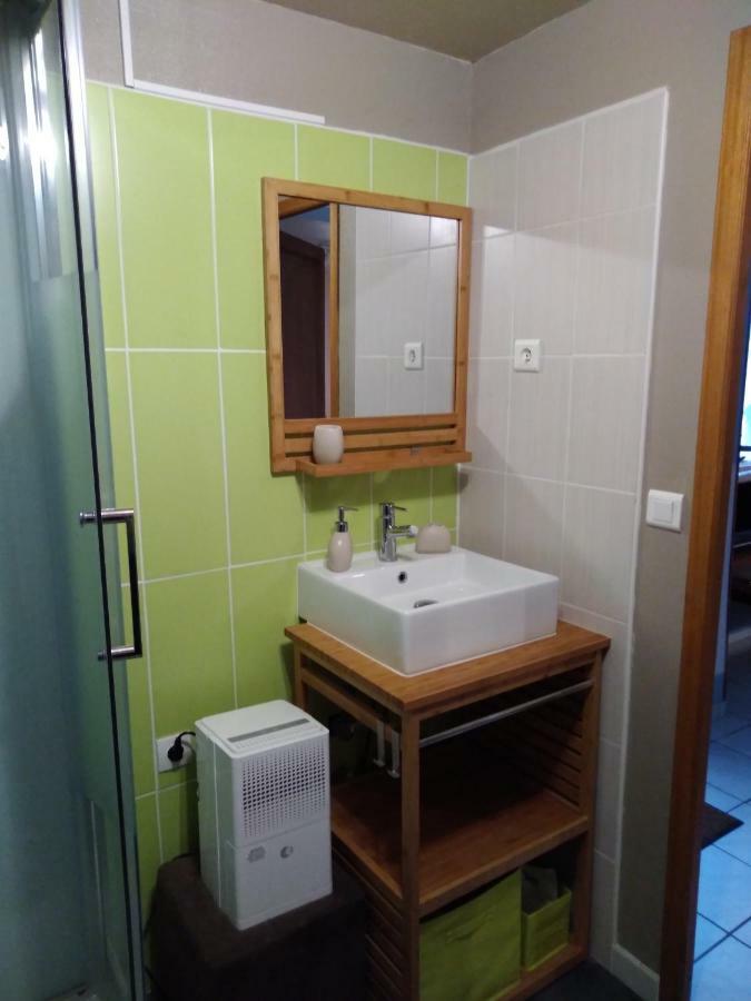 Les Tourterelles Bed & Breakfast Chabournay ภายนอก รูปภาพ